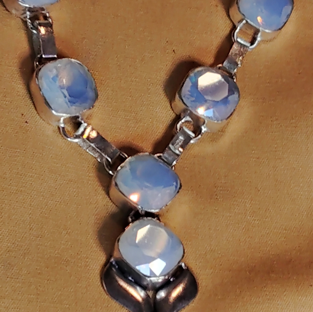 GORGEOUS  MOONSTONE, BALI STERLING.19" INCH NECKLACE WITH S-CLOSURE. - Picture 4 of 8